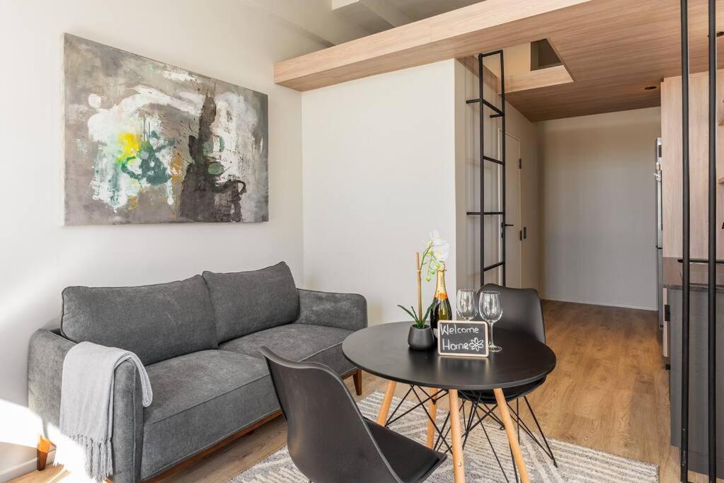 Apartamento Sun Filled Contemporary In The East Cidade Do Cabo