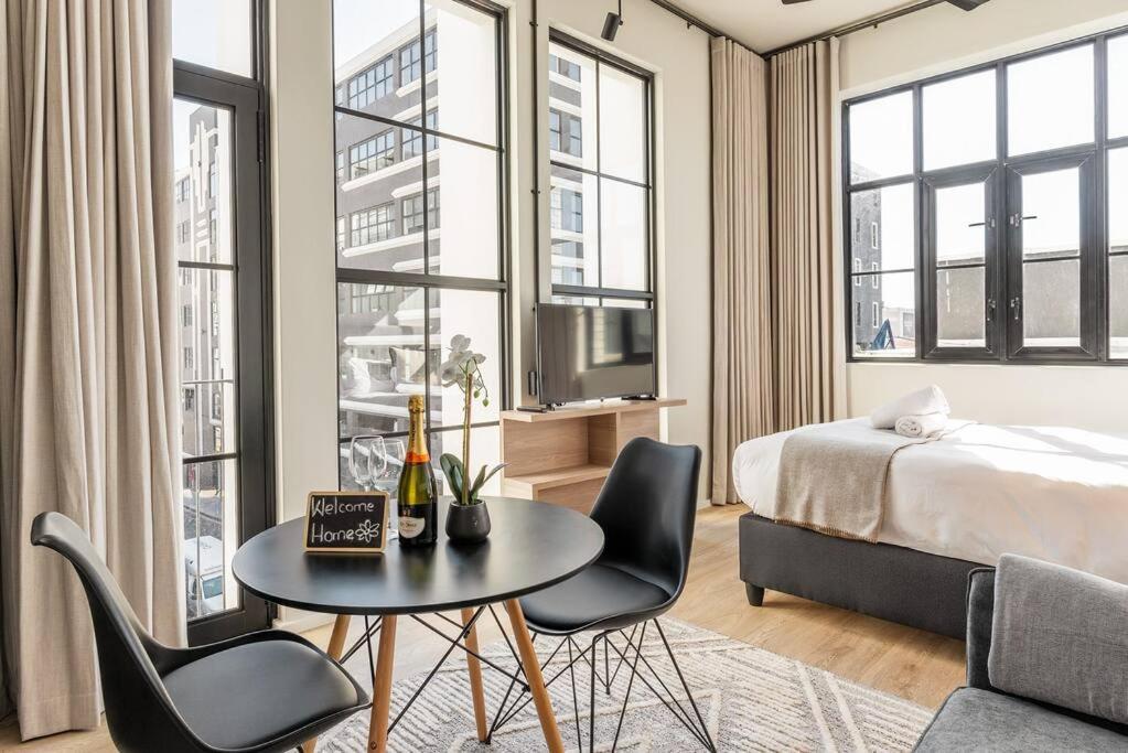 Apartamento Sun Filled Contemporary In The East *